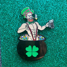 Load image into Gallery viewer, Beer Leprechaun (2.5 inch)
